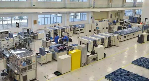 燈塔工廠領航智能制造 數(shù)字化技術如何保駕護航？